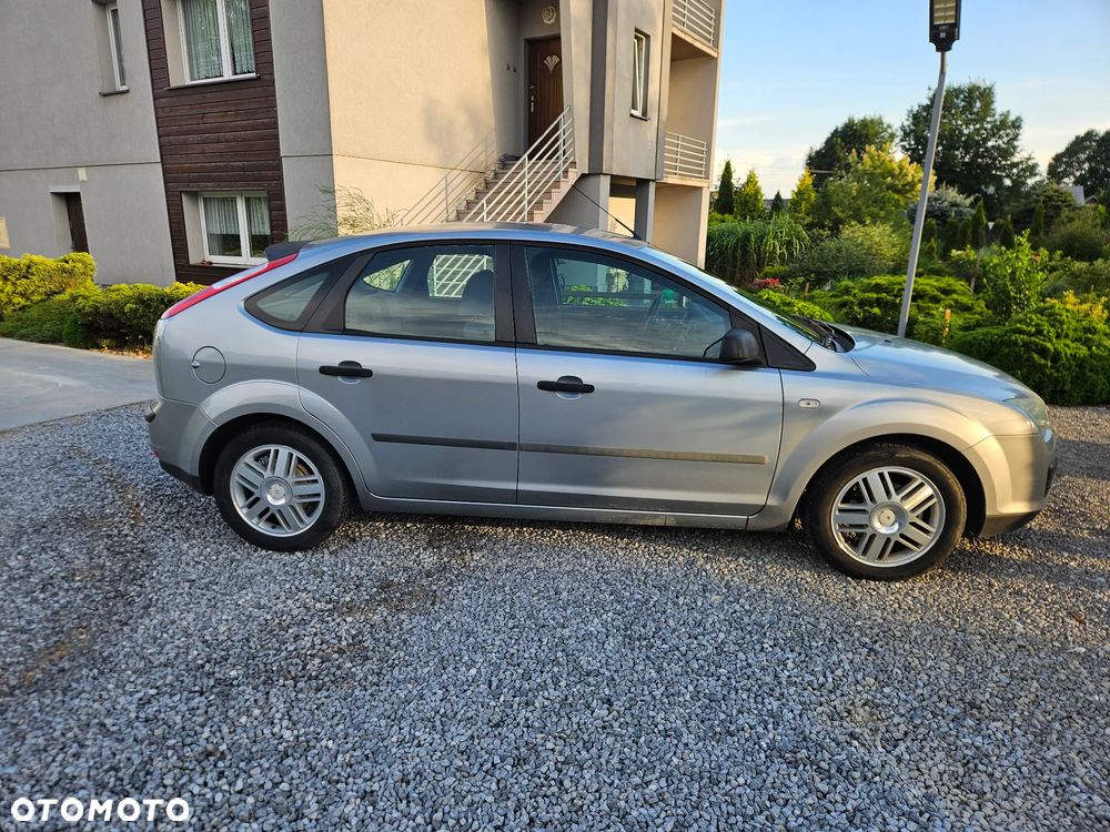 Ford Focus 1.6 Ti-VCT Trend - 4