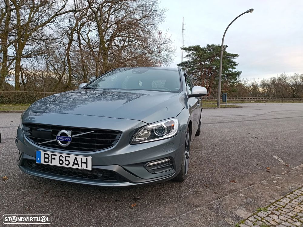 Volvo V60 D3 Geartronic R-Design - 1