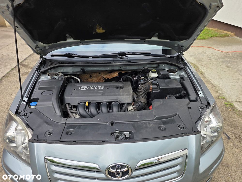 Toyota Avensis 1.8 VVT-i Edition - 24