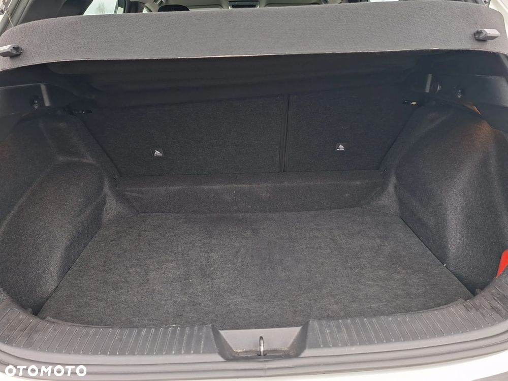 Nissan Qashqai 1.3 DIG-T MHEV Acenta Xtronic - 9