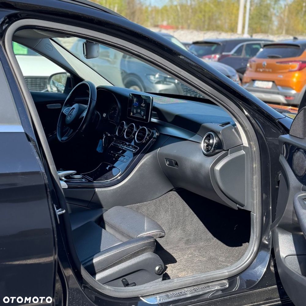 Mercedes-Benz Klasa C - 34