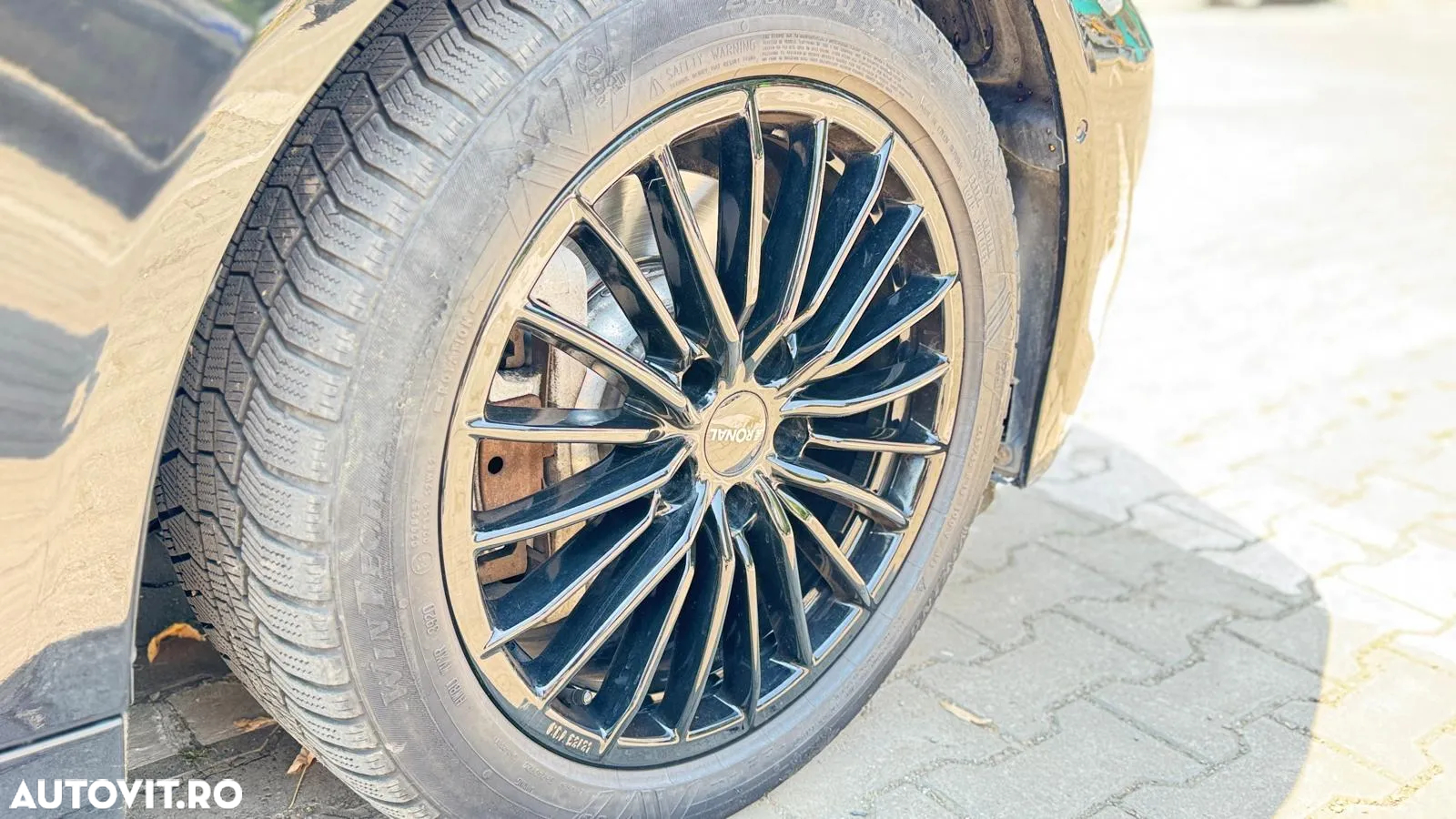 BMW Seria 5 530d Sport-Aut. - 17