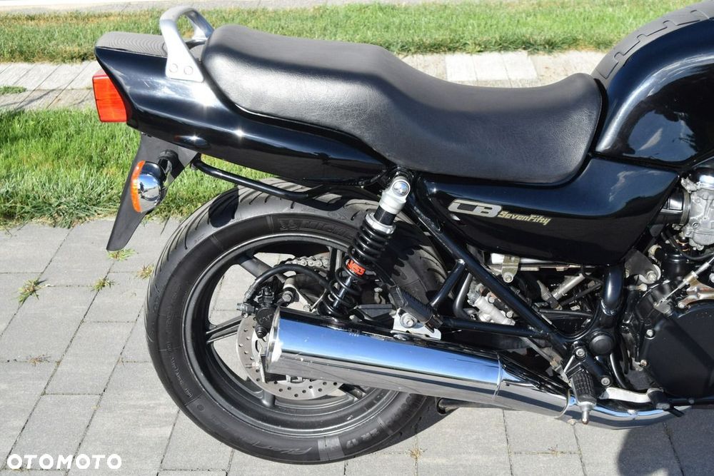 Honda CB - 7