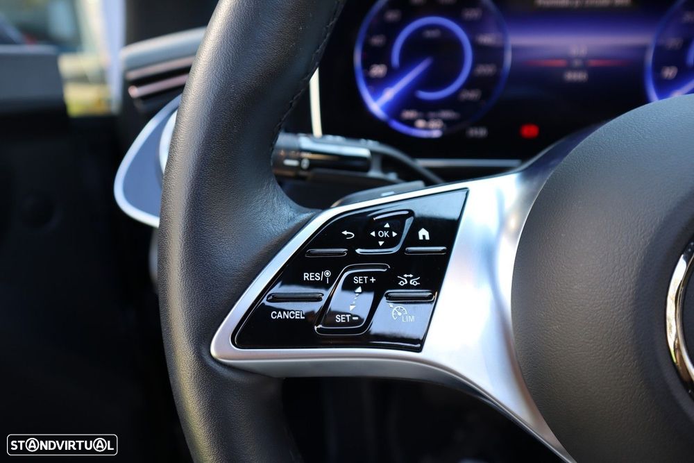 Mercedes-Benz EQE 300 Edition Electric Art - 48