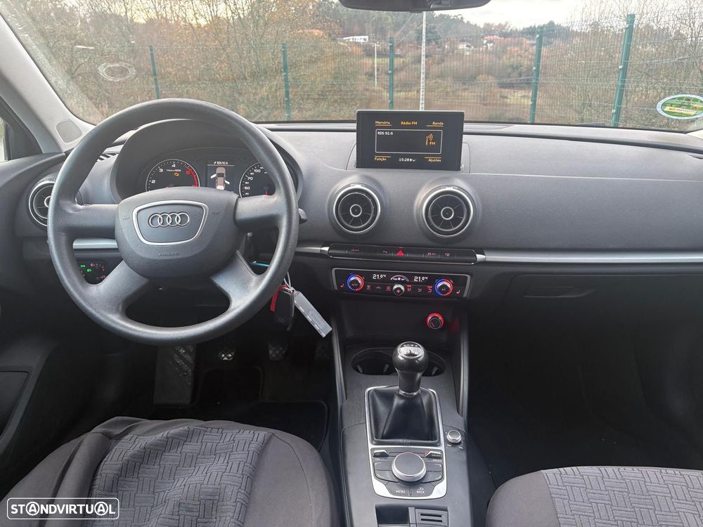 Audi A3 Sportback 2.0 TDI (clean diesel) S line Sport Pack - 4