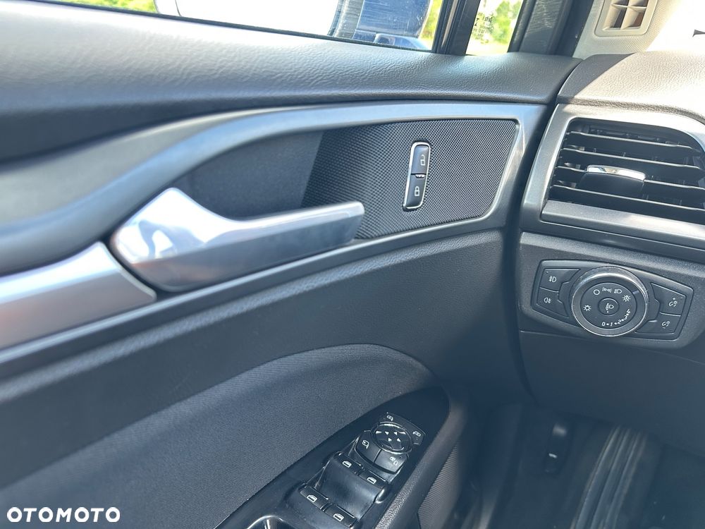 Ford Mondeo 2.0 TDCi Titanium PowerShift - 20