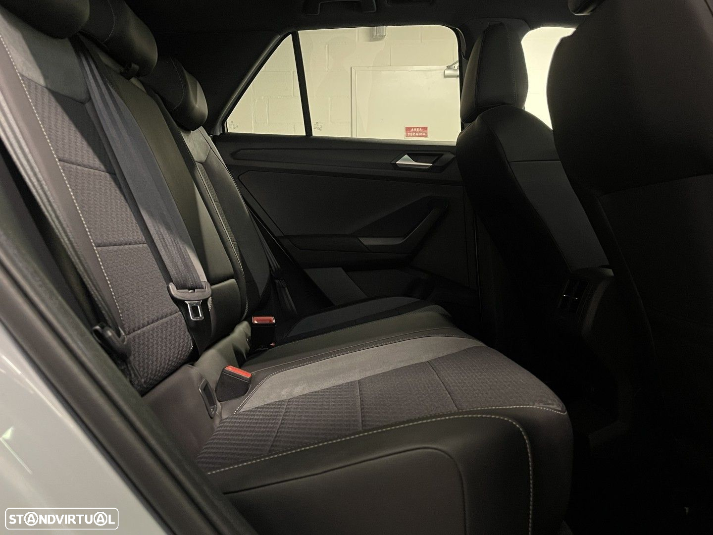VW T-Roc 2.0 TSI 4M R DSG - 57