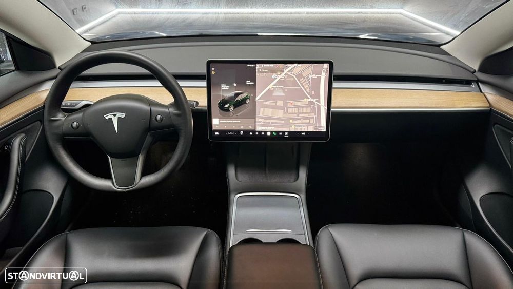 Tesla Model 3 - 9
