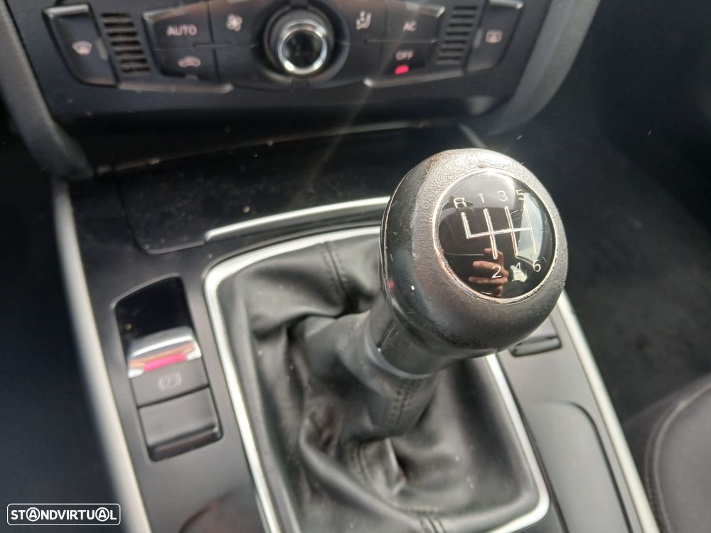 Audi A4 Avant 2.0 TDI Advance - 12