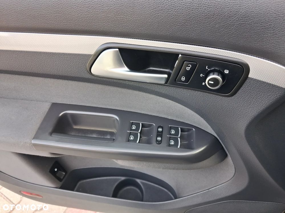 Volkswagen Touran 1.6 TDI DPF MATCH - 12