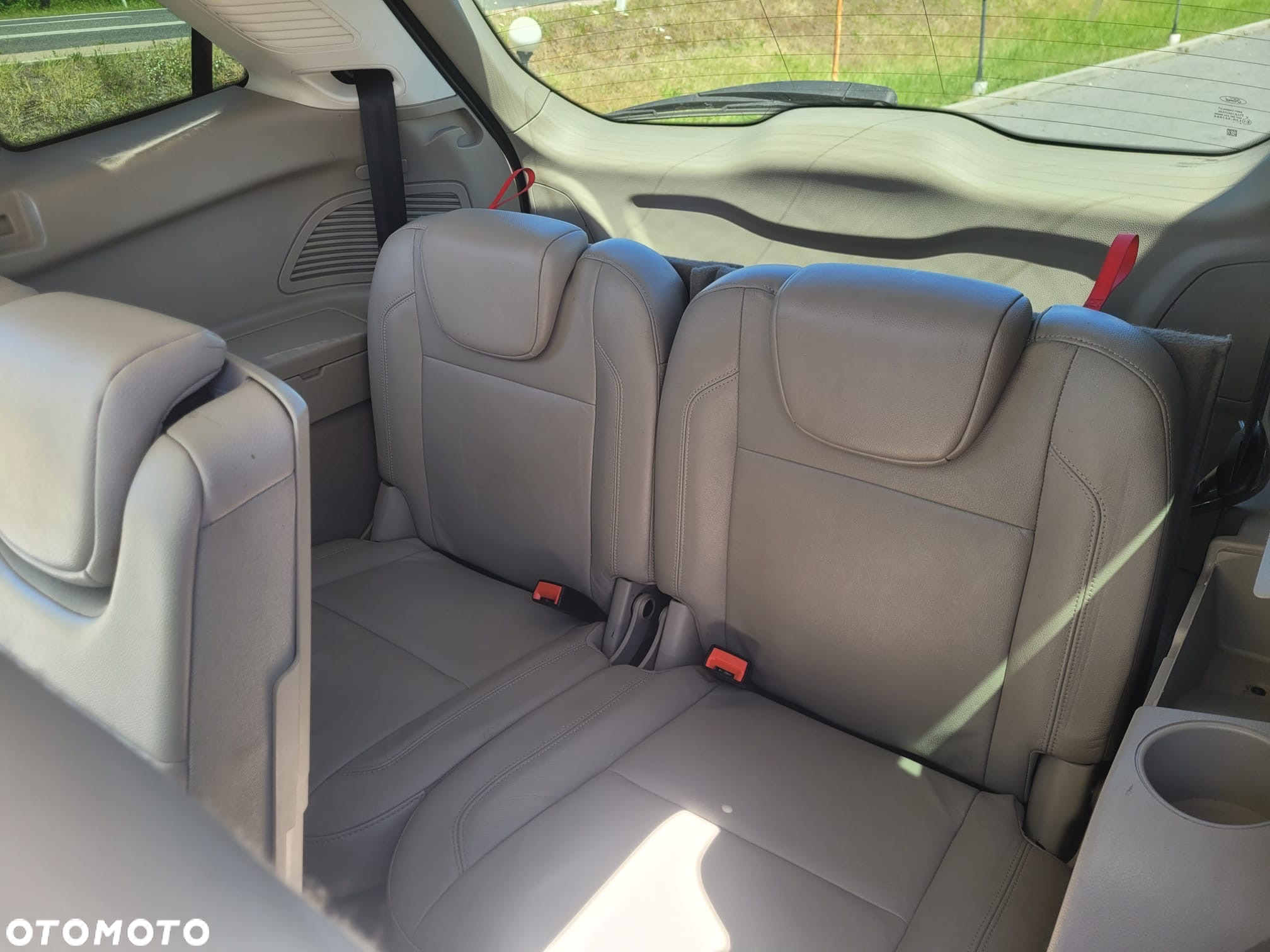Ford Grand C-MAX 2.0 TDCi Titanium - 23
