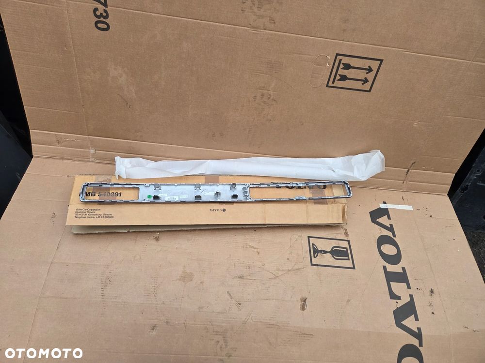 Listwa Blenda Osłona dekoracyjna deski rozdzielczej konsoli Volvo S80 II V70 III XC-70 II 307941457 - 12