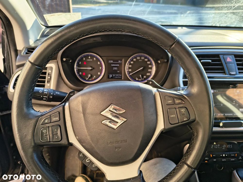 Suzuki SX4 S-Cross - 23