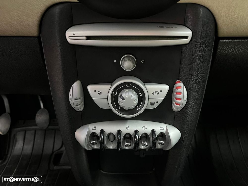 MINI 3 Portas Cooper D - 17