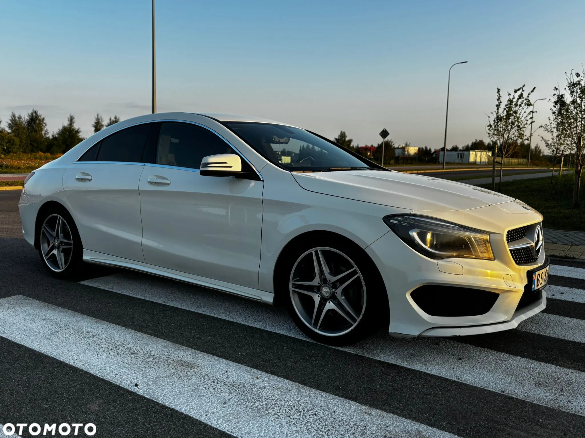 Mercedes-Benz CLA 180 7G-DCT AMG Line - 19