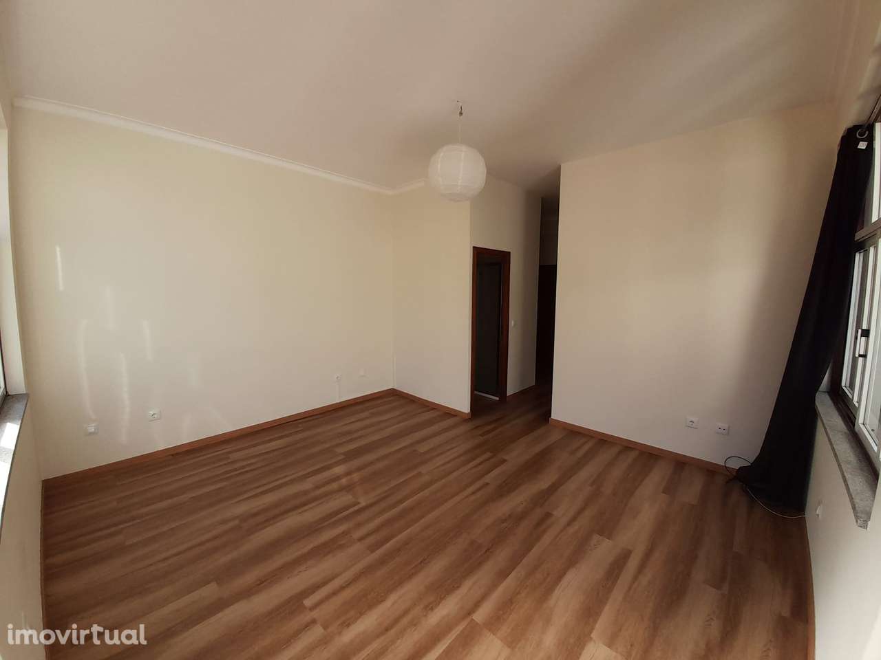 PrevNext
T0 Centro da Cidade - Grande imagem: 2/5