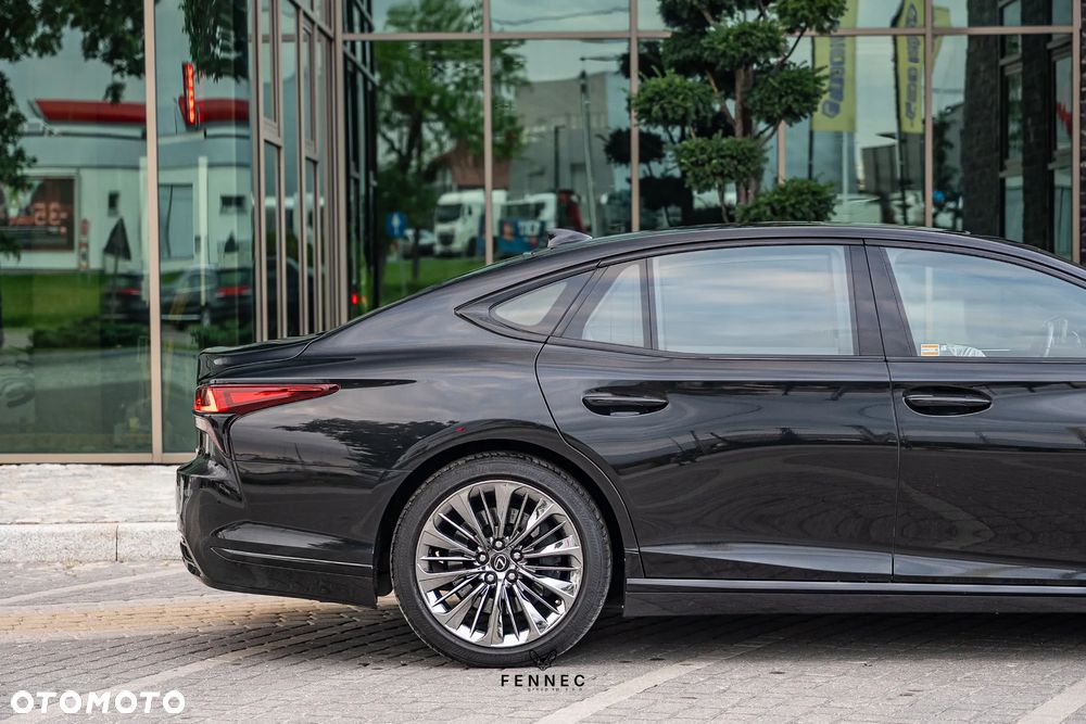 Lexus LS - 7