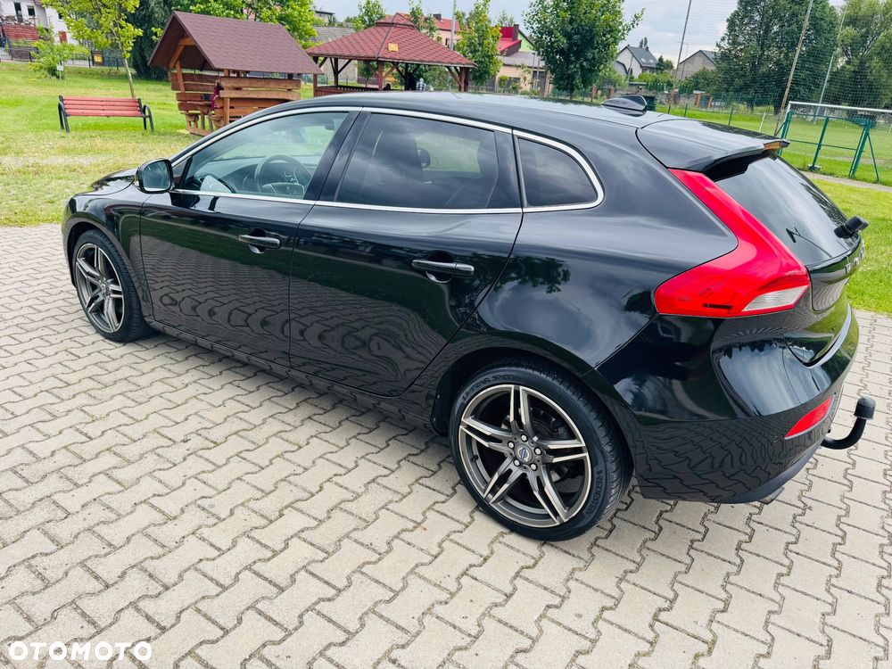 Volvo V40 D4 Momentum - 12