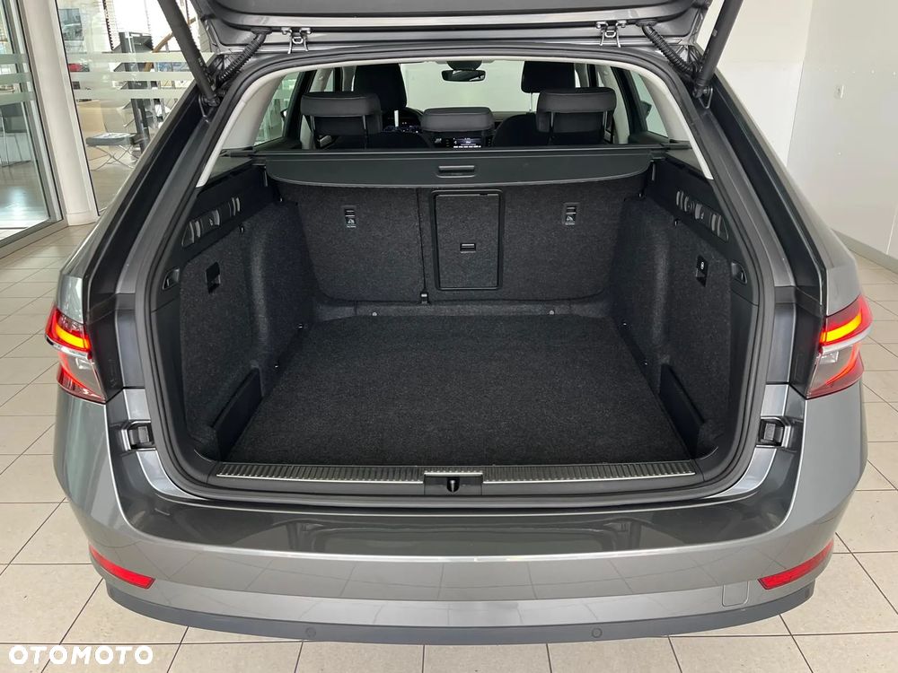 Skoda Superb 1.5 TSI Ambition DSG - 6