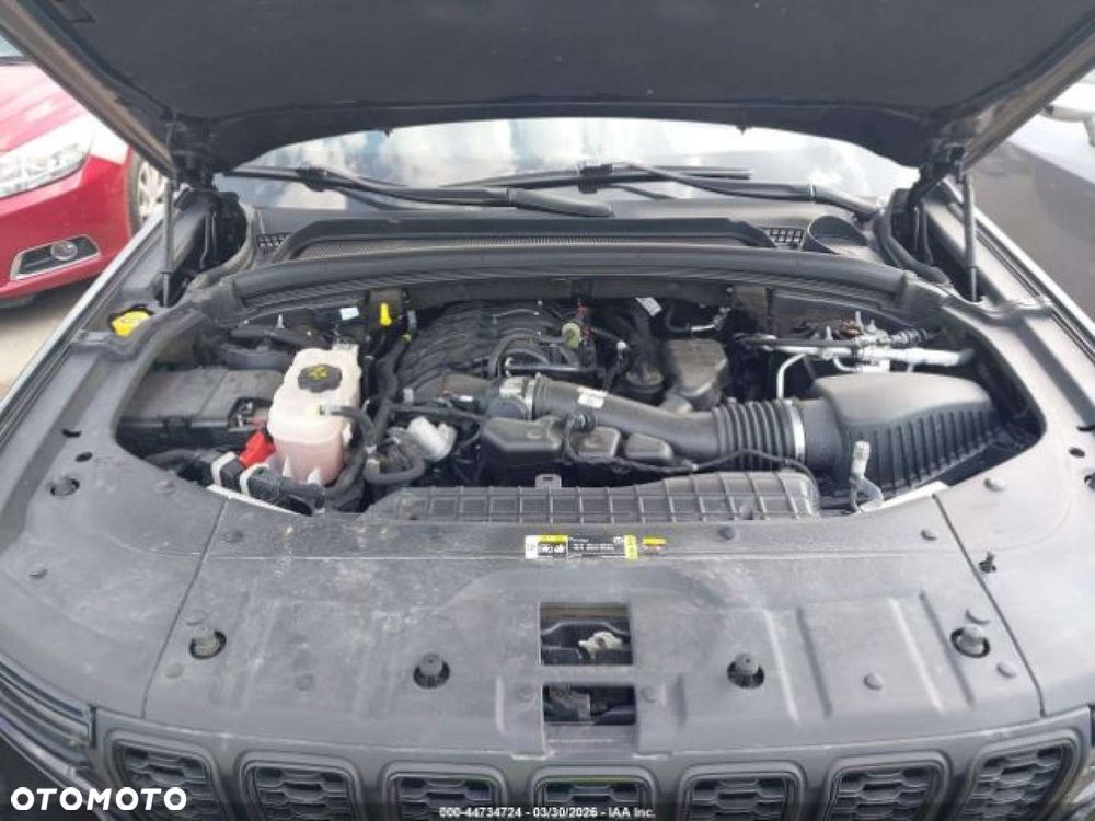 Jeep Grand Cherokee - 9