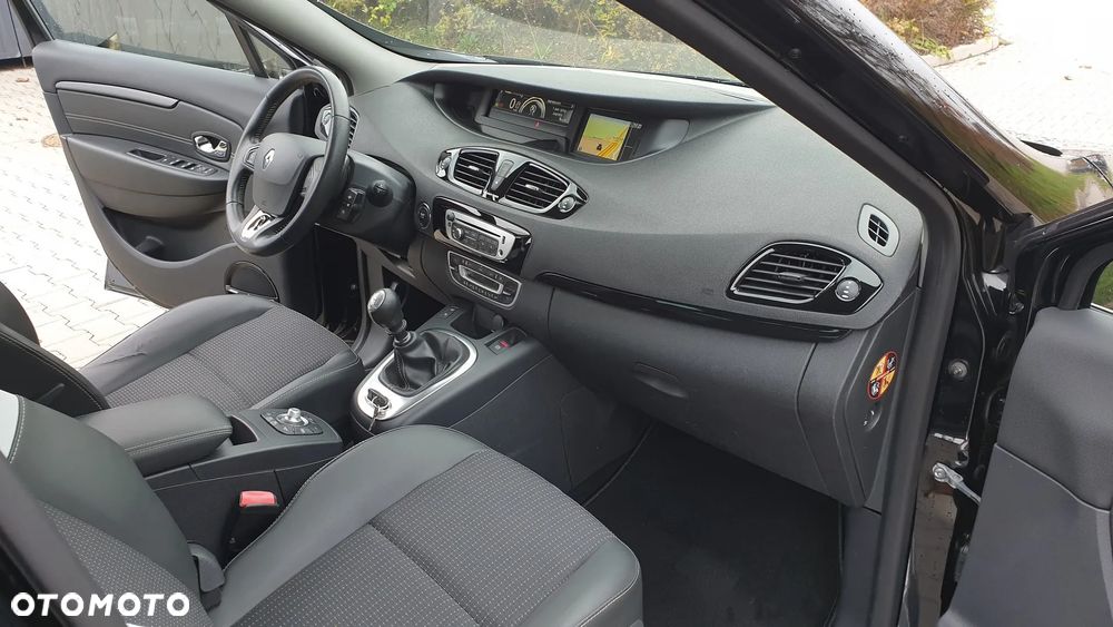 Renault Grand Scenic Energy dCi 130 Start & Stop Bose Edition - 20