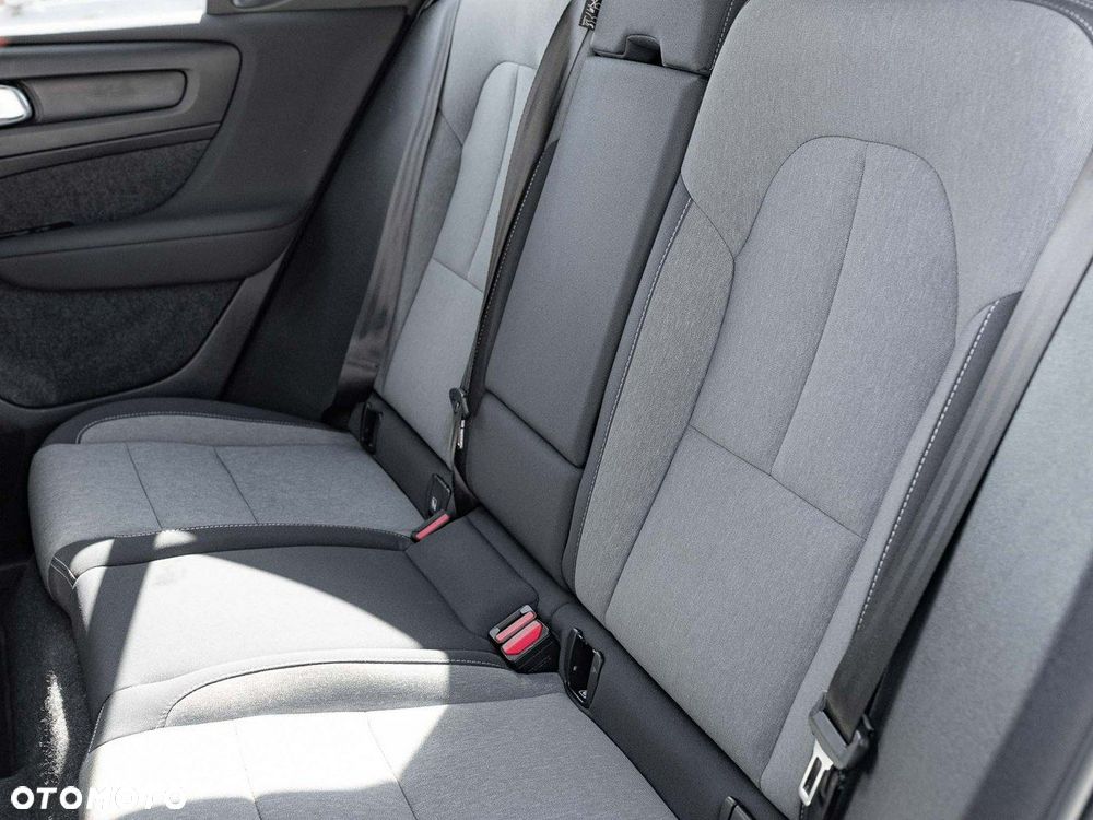 Volvo XC 40 B3 Core - 27