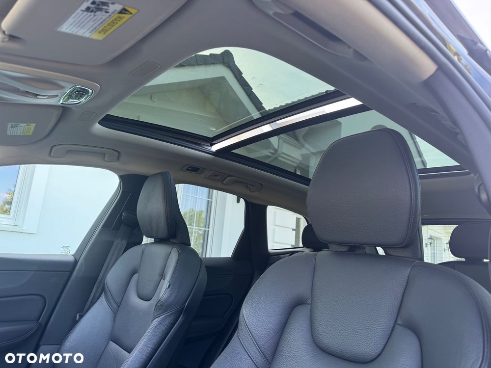 Volvo XC 60 T6 AWD Geartronic Momentum - 14