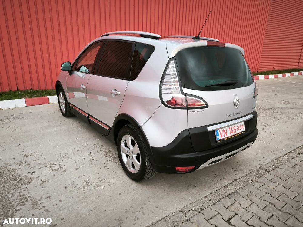 Renault Scenic dCi 110 Xmod Paris - 11
