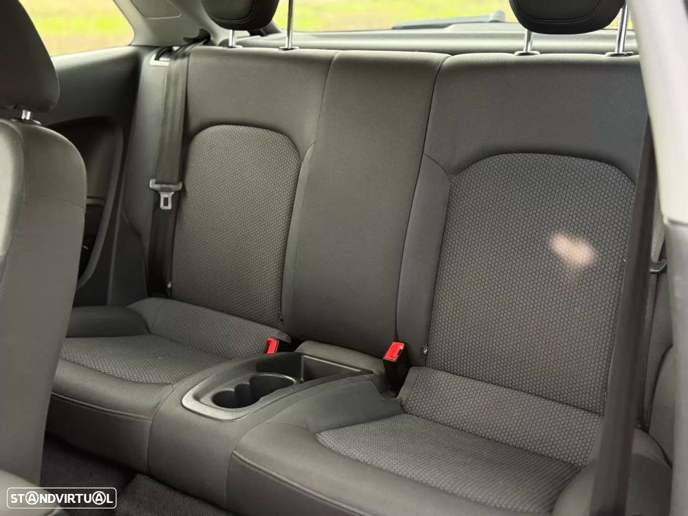 Audi A1 1.6 TDI Admired - 15