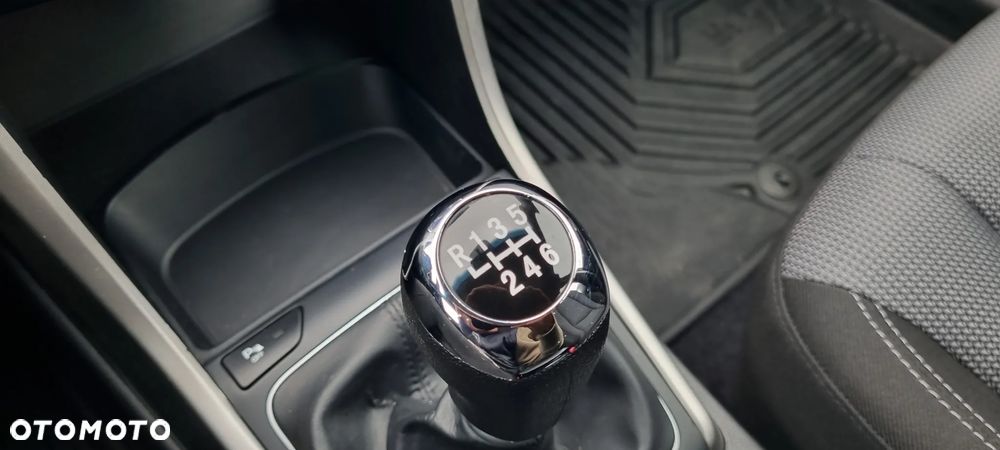 Hyundai i30 1.4 Passion Plus - 25