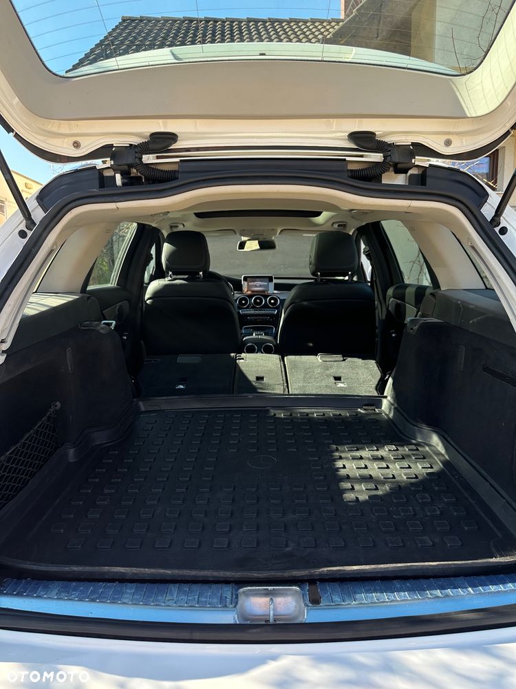 Mercedes-Benz Klasa C 200 9G-TRONIC Exclusive - 17
