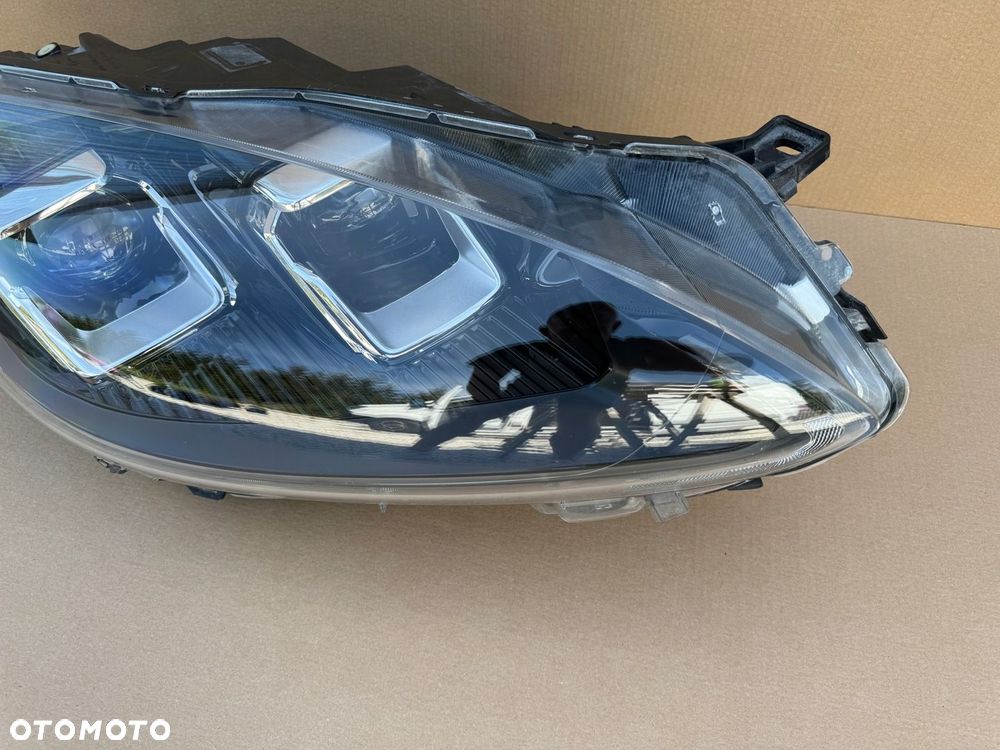 LAMPA FORD KUGA MK3 XENON FULL LED PRAWA PRZÓD - 3