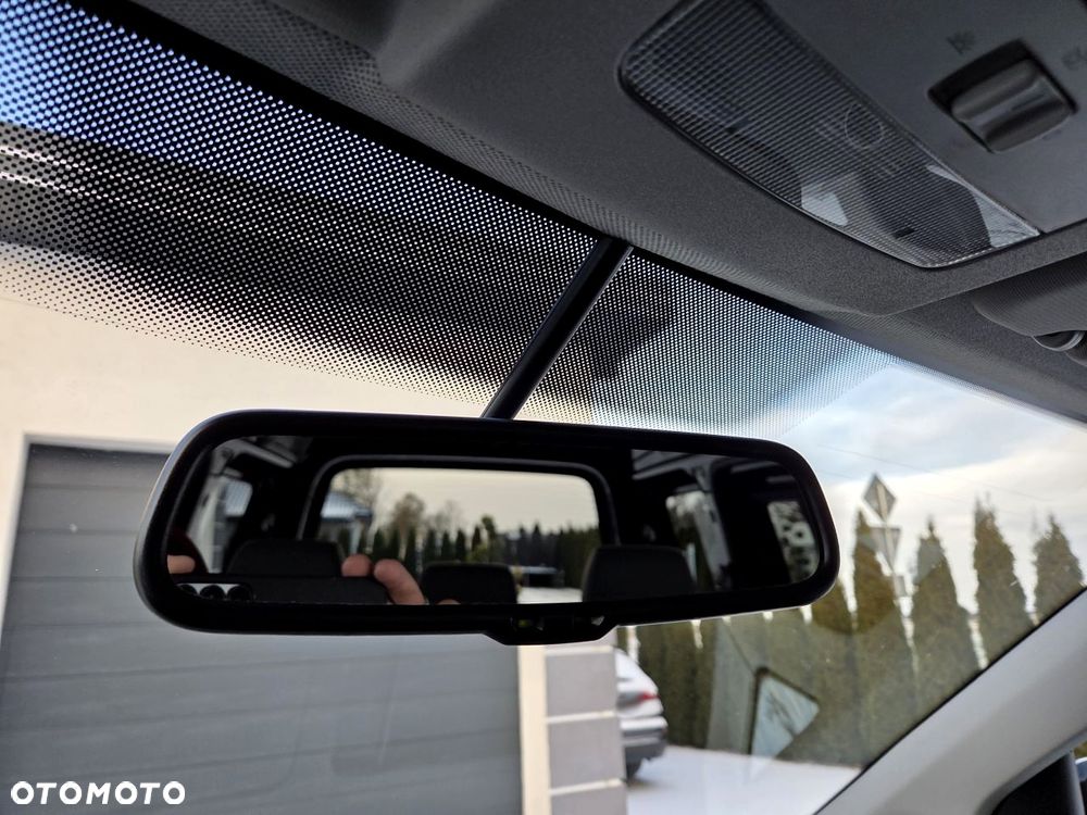 Volkswagen Caddy 1.6 Life Style (7-Si.) - 31