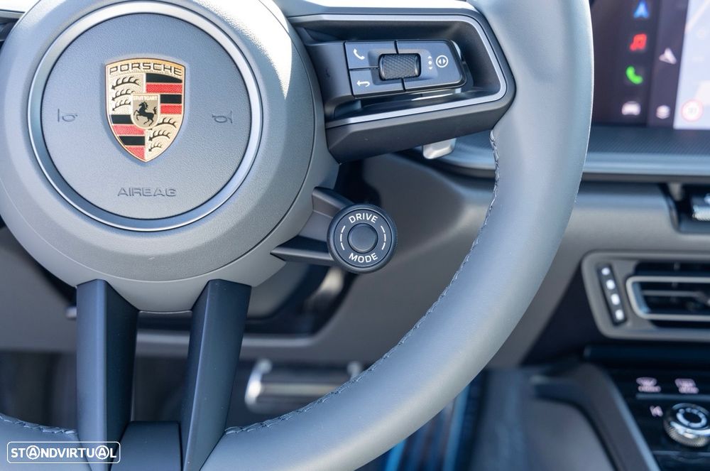 Porsche 911 (992) Carrera 4S PDK - 24