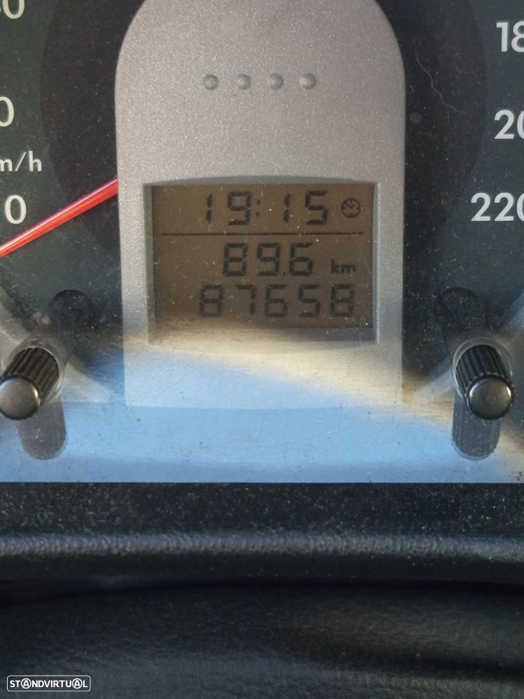 VW Fox 1.2 T.Liso - 8