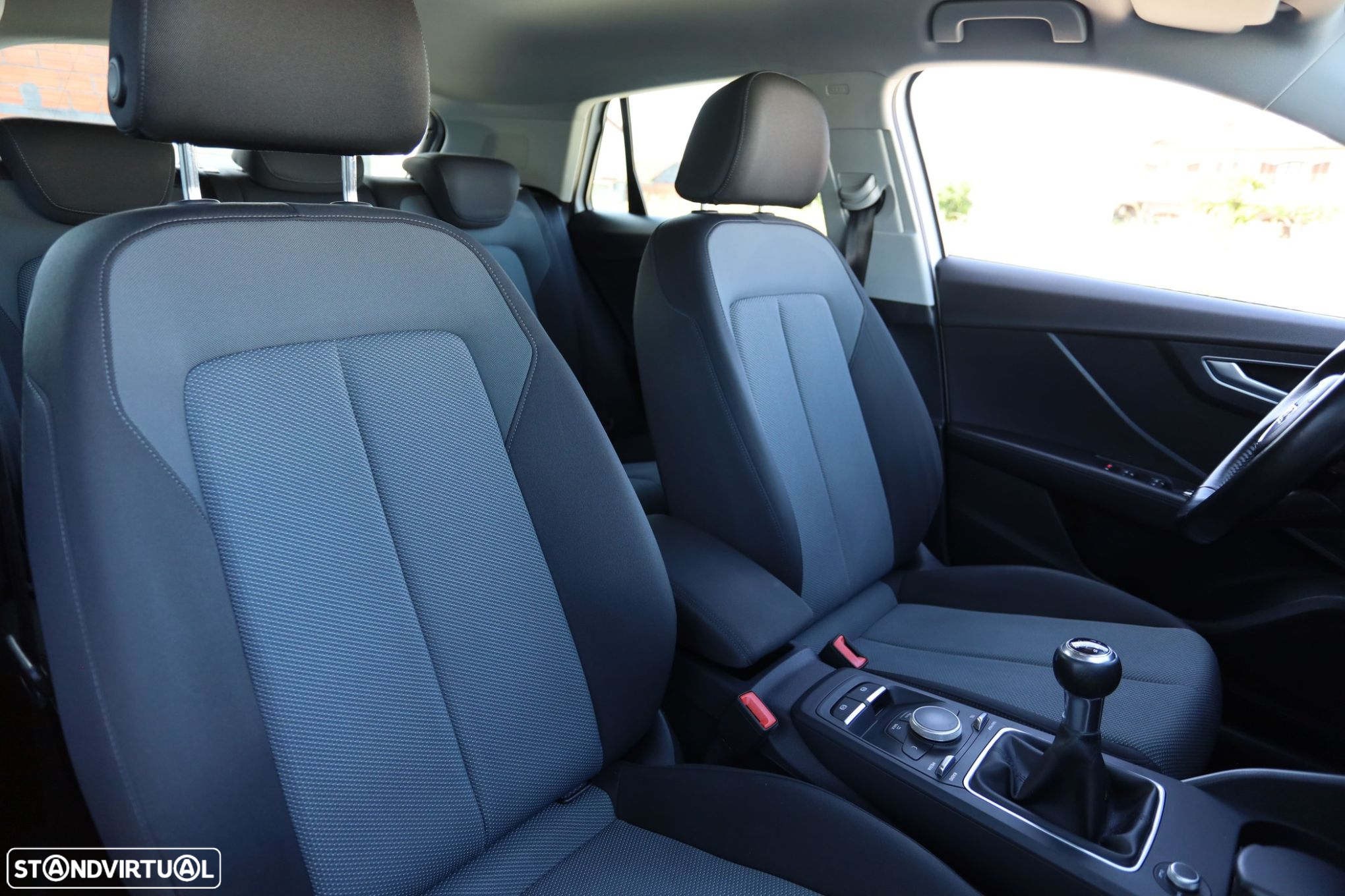 Audi Q2 1.6 TDI Design - 16
