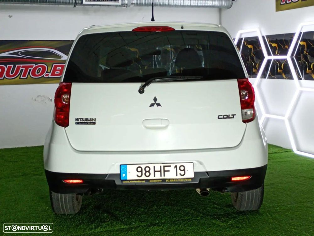 Mitsubishi Colt - 25