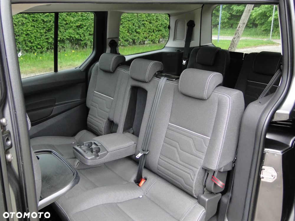 Ford Tourneo Connect Grand - 20