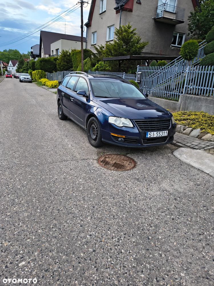 Volkswagen Passat - 4