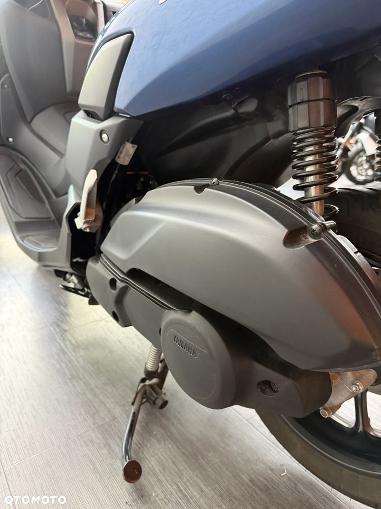 Yamaha NMAX - 17