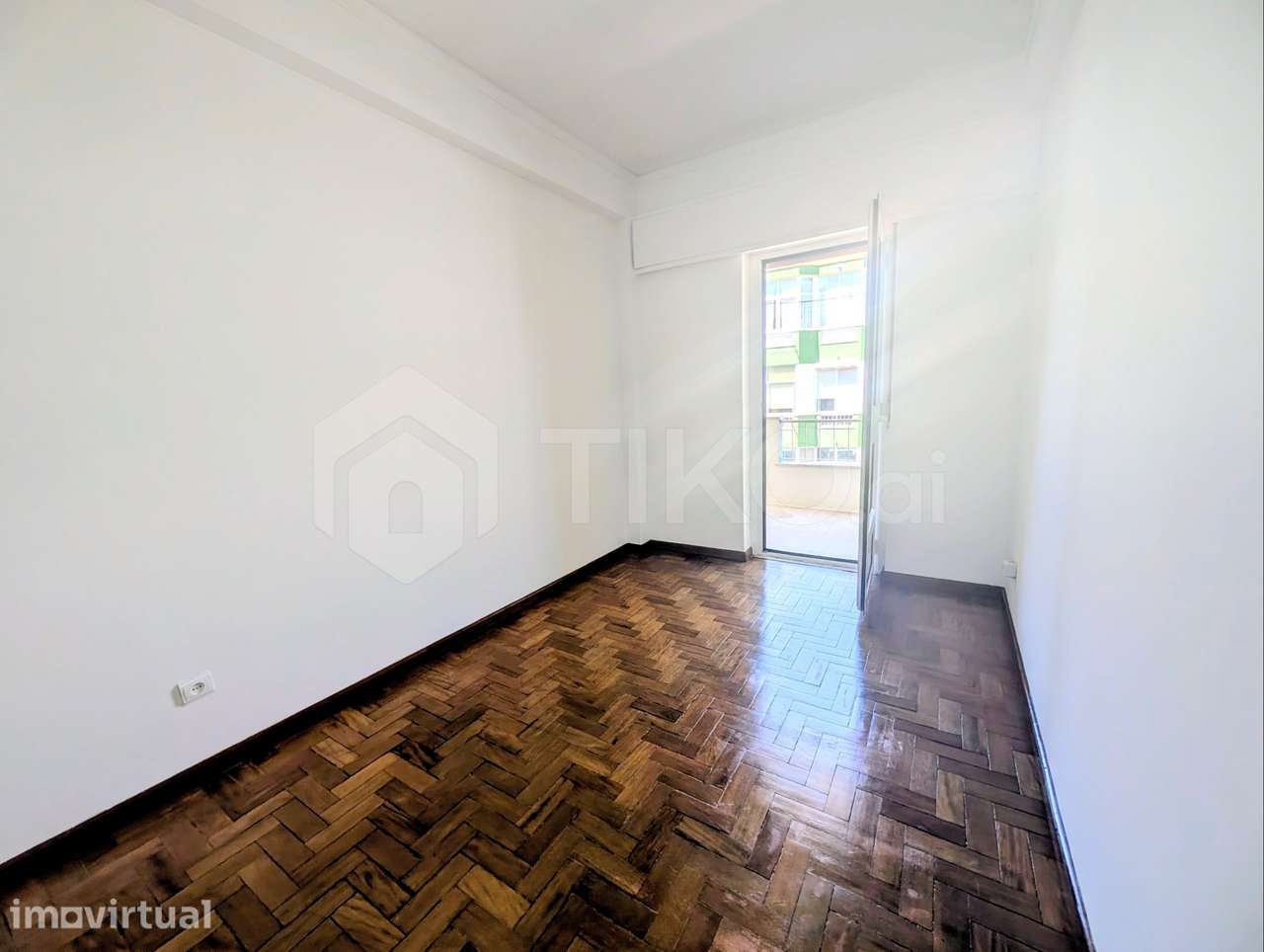 O Seu Novo Refúgio em Linda-a-Velha: T1 Pronto a Habitar a Minutos de - Grande imagem: 3/14