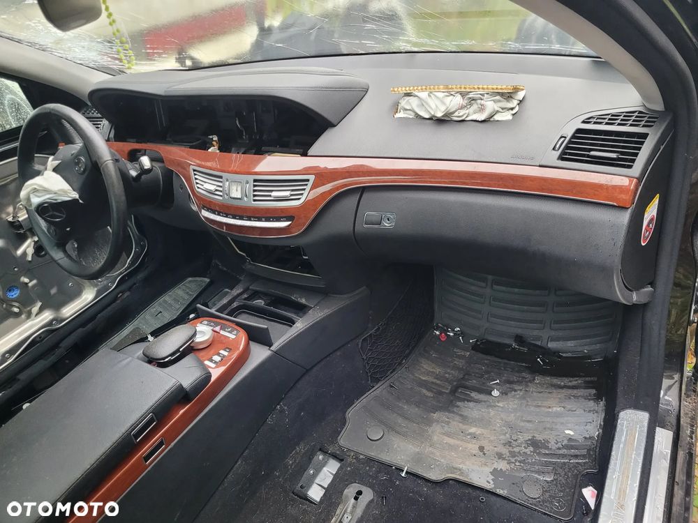 MERCEDES S-KLASA W221 fotel fotele kanapa deska kokpit podsufitka boczek boczki klamka podłokietnik licznik
