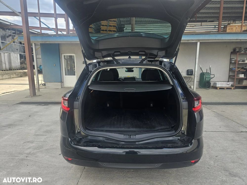 Renault Megane TCe 115 GPF LIFE - 5