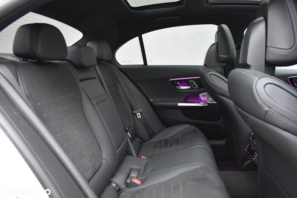 Mercedes-Benz Klasa C 220 d 9G-TRONIC - 22