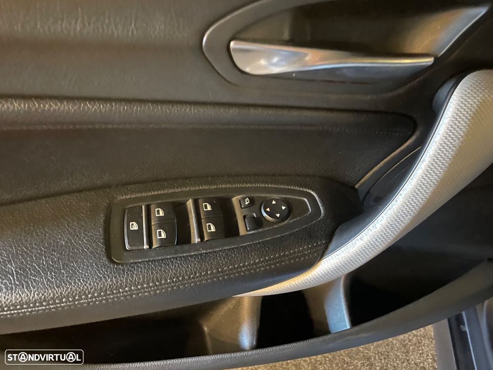 BMW 118 d Pack M Auto - 13