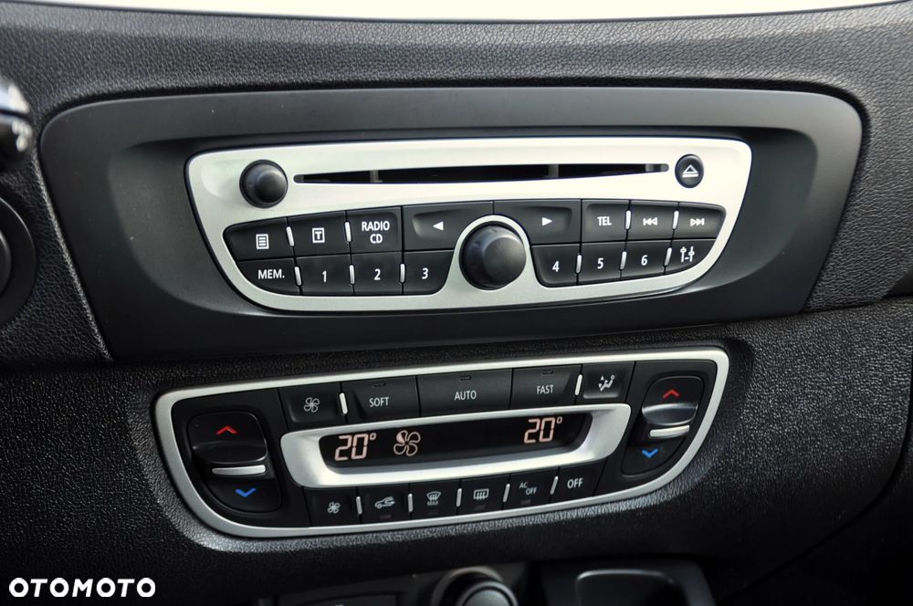 Renault Scenic 2.0 16V 140 CVT Luxe - 16