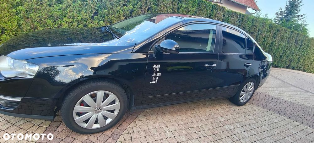 Volkswagen Passat - 2