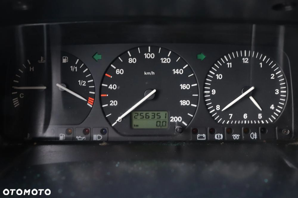 Volkswagen Transporter Mixt - 13