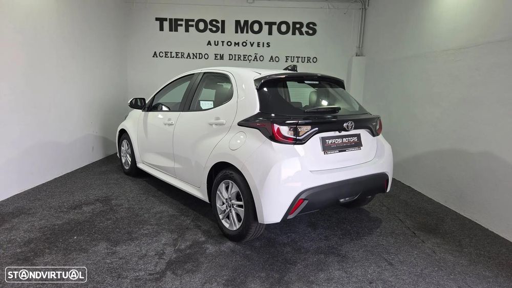 Toyota Yaris 1.5 HDF Comfort Plus - 8