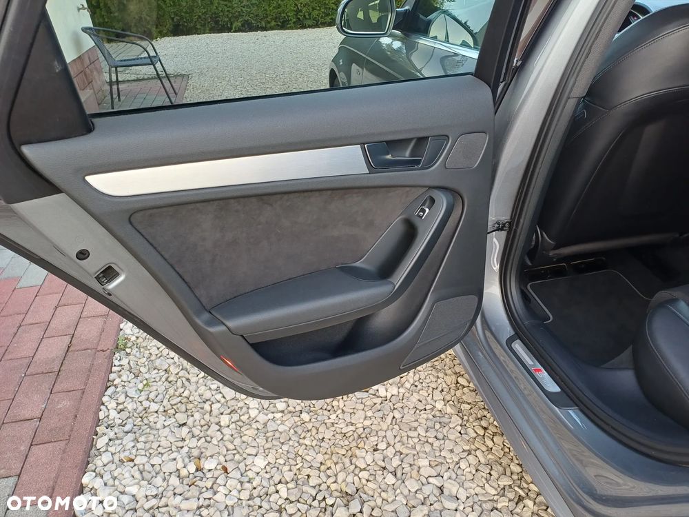 Audi A4 Avant 2.0 TDI DPF S line Sportpaket - 30